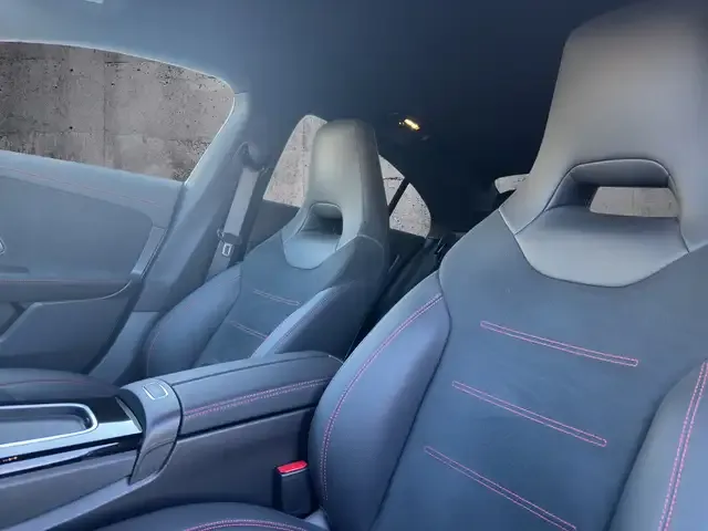Mercedes-Benz CLA 220