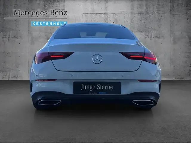 Mercedes-Benz CLA 220