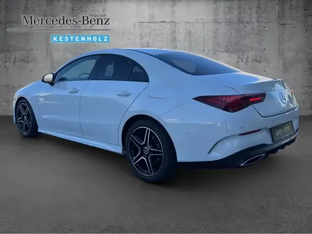 Mercedes-Benz CLA 220