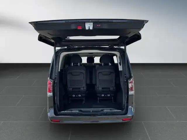 Mercedes-Benz V 220