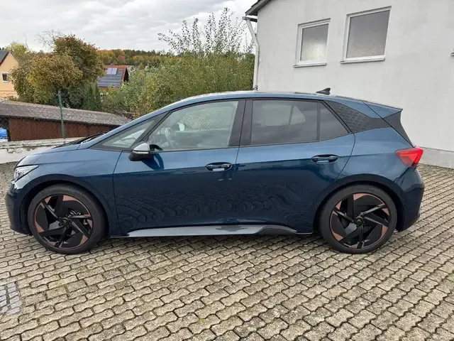 CUPRA Born