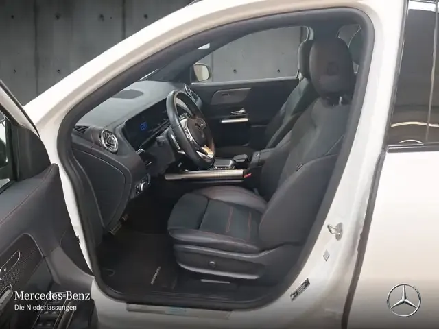 Mercedes-Benz EQA 300