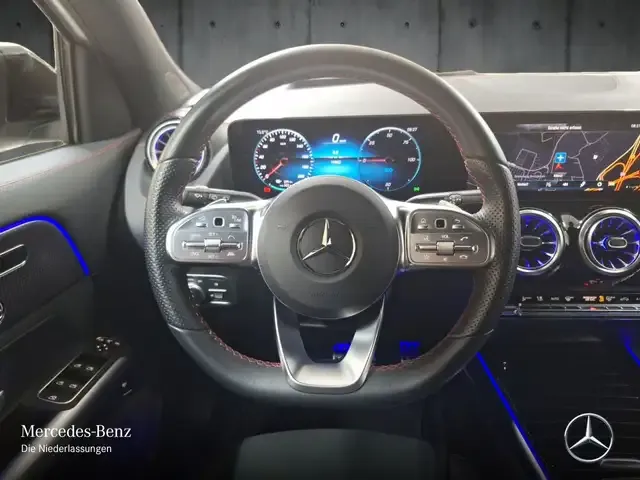 Mercedes-Benz EQA 300