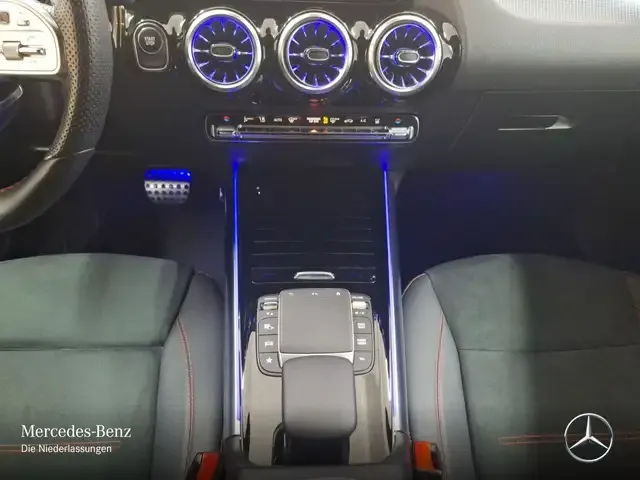 Mercedes-Benz EQA 300