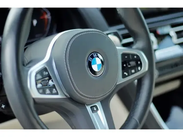 BMW 840