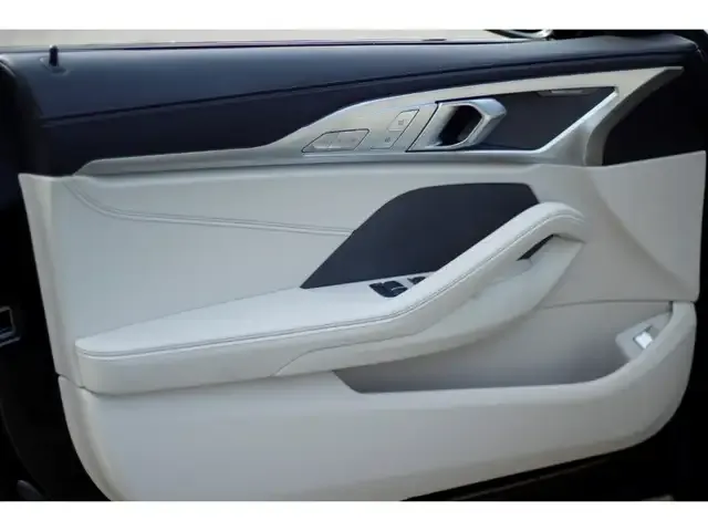 BMW 840