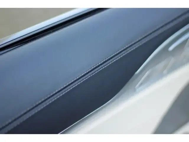 BMW 840
