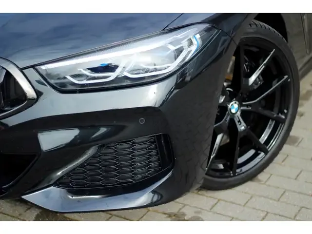 BMW 840