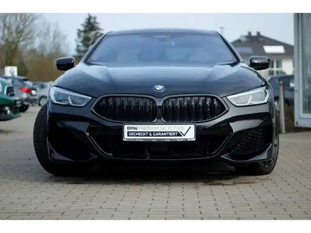 BMW 840