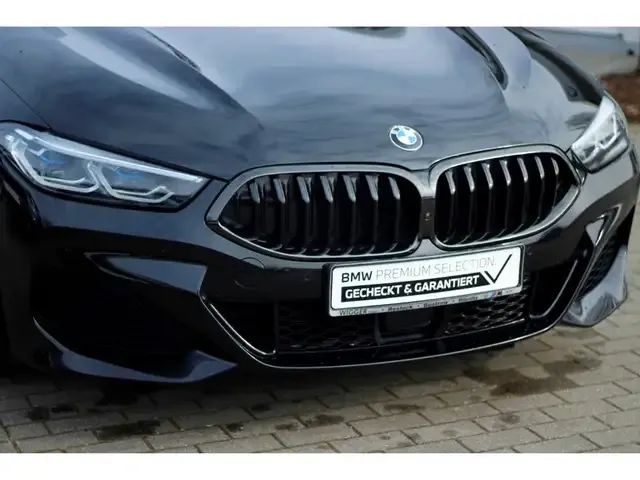 BMW 840