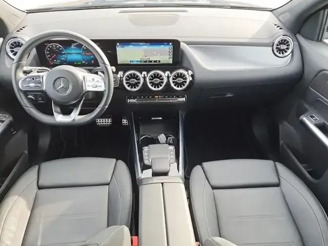 Mercedes-Benz EQA 300