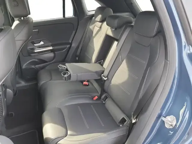 Mercedes-Benz EQA 300