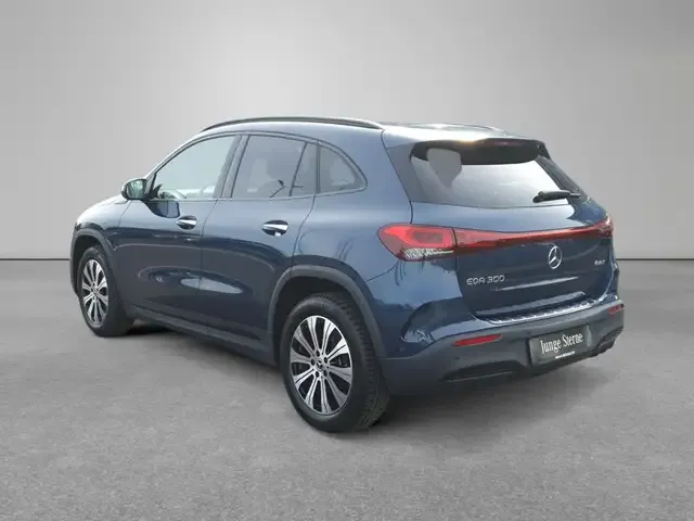 Mercedes-Benz EQA 300