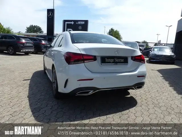 Mercedes-Benz A 220