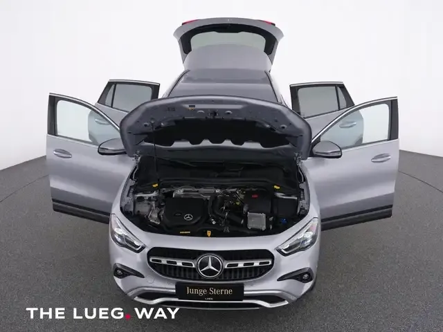 Mercedes-Benz GLA 200