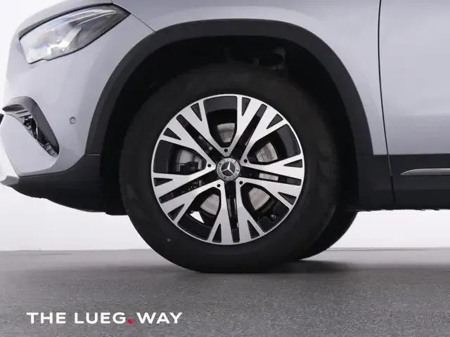 Mercedes-Benz GLA 200