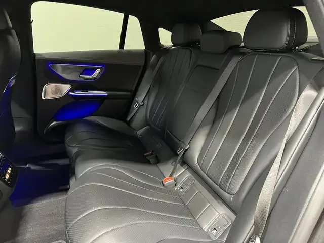 Mercedes-Benz EQE 300