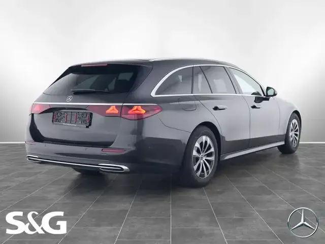 Mercedes-Benz E 220