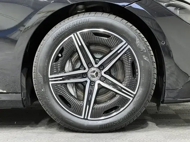 Mercedes-Benz EQE 350