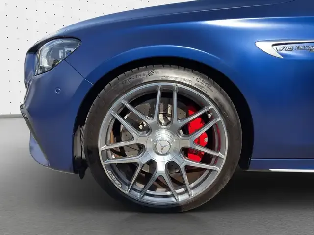 Mercedes-Benz E 63 AMG