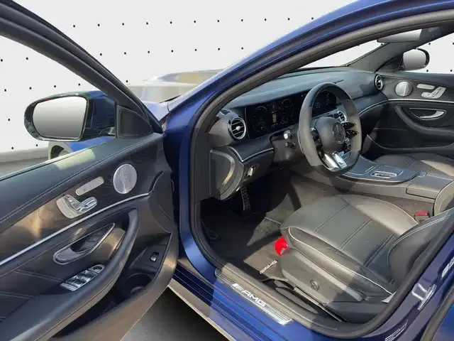 Mercedes-Benz E 63 AMG