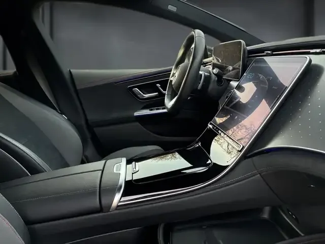 Mercedes-Benz EQE 350