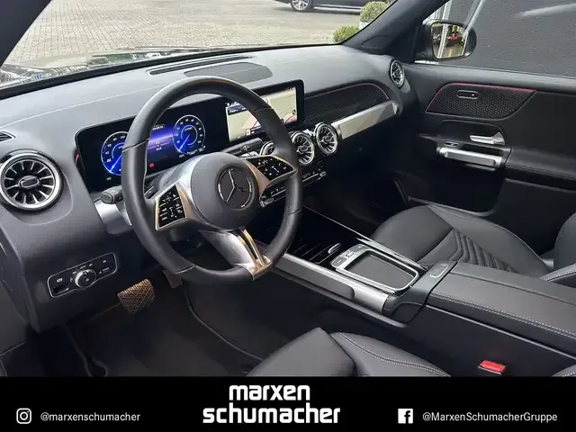 Mercedes-Benz EQB 300