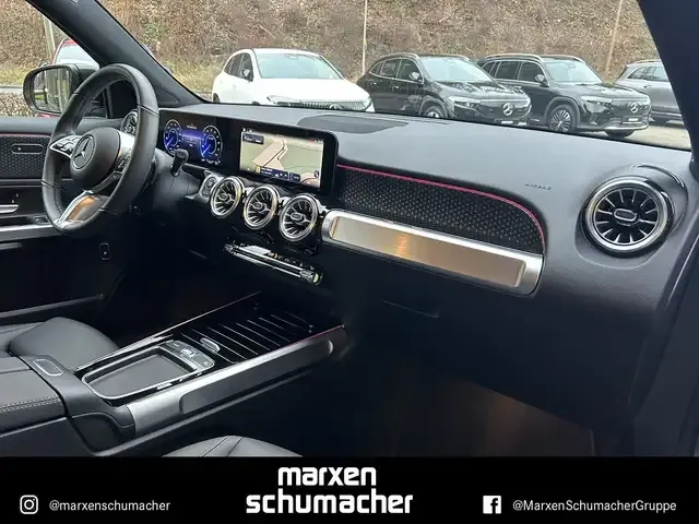 Mercedes-Benz EQB 300