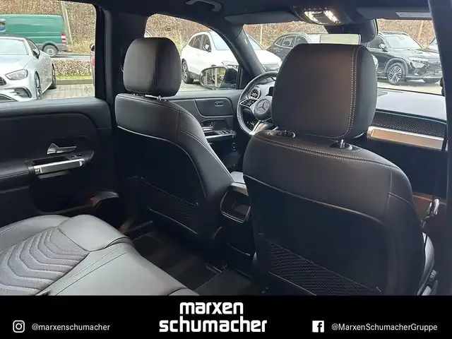 Mercedes-Benz EQB 300