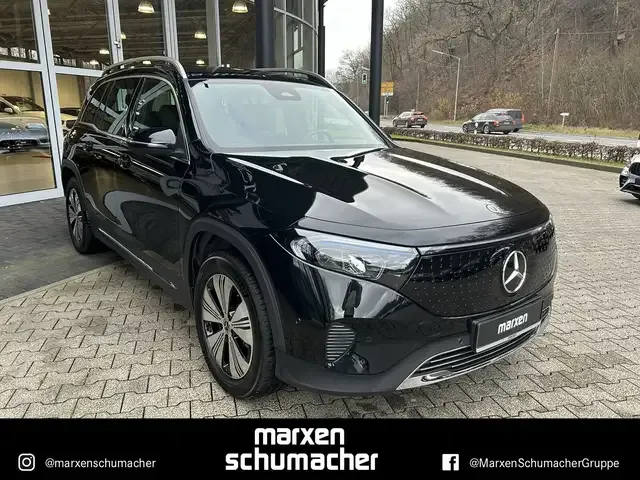 Mercedes-Benz EQB 300