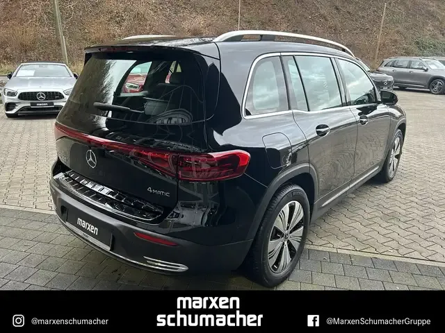 Mercedes-Benz EQB 300