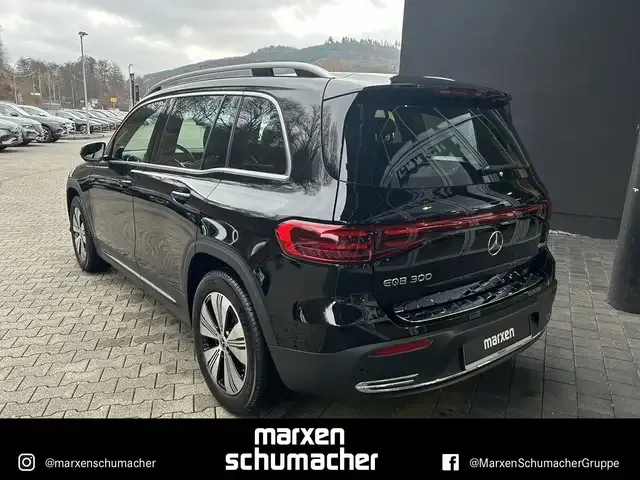 Mercedes-Benz EQB 300