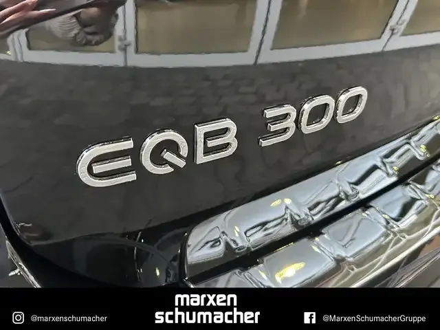 Mercedes-Benz EQB 300