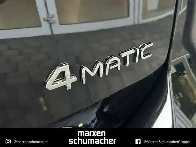 Mercedes-Benz EQB 300