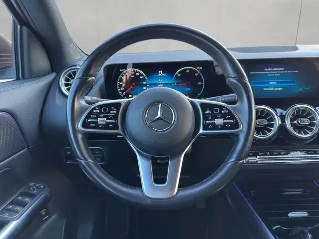 Mercedes-Benz EQA 250