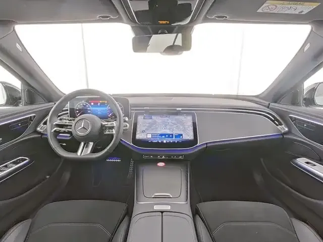 Mercedes-Benz E 200