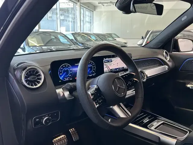 Mercedes-Benz EQB 300