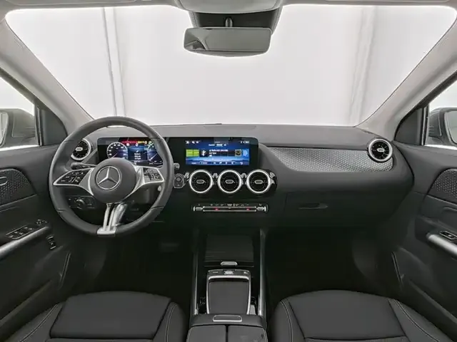 Mercedes-Benz GLA 180
