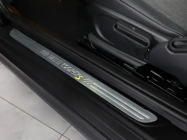MINI Cooper SE