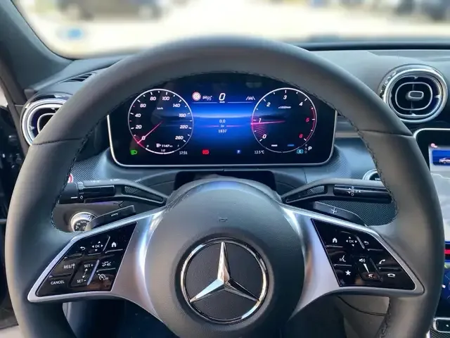 Mercedes-Benz C 220
