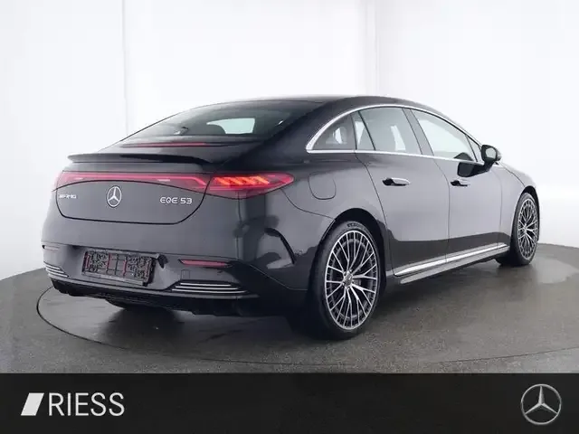 Mercedes-Benz EQE 53