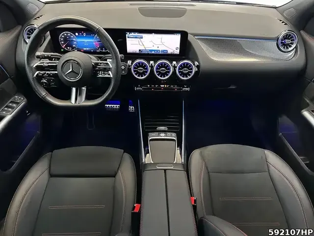 Mercedes-Benz GLA 220