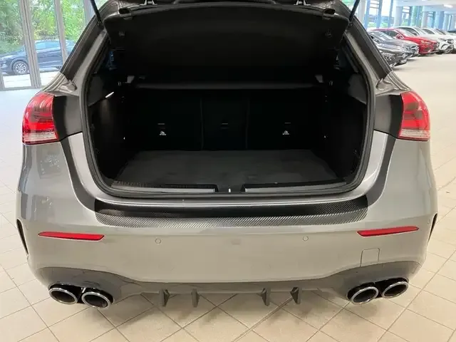 Mercedes-Benz A 35 AMG