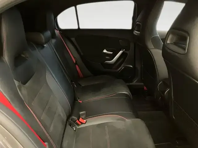 Mercedes-Benz A 35 AMG