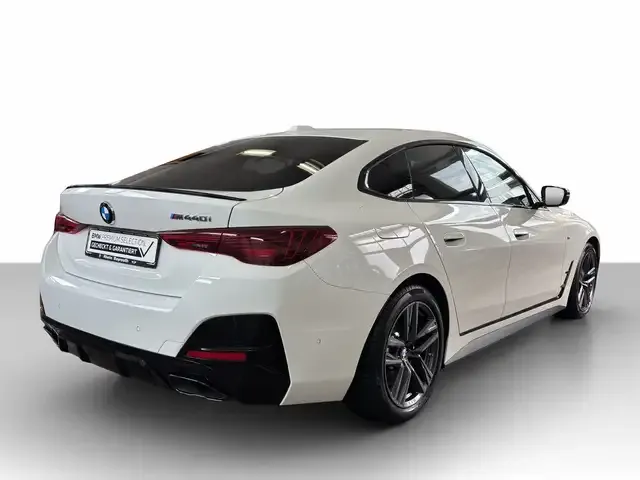 BMW 440
