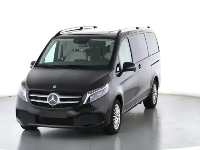 Mercedes-Benz V 220