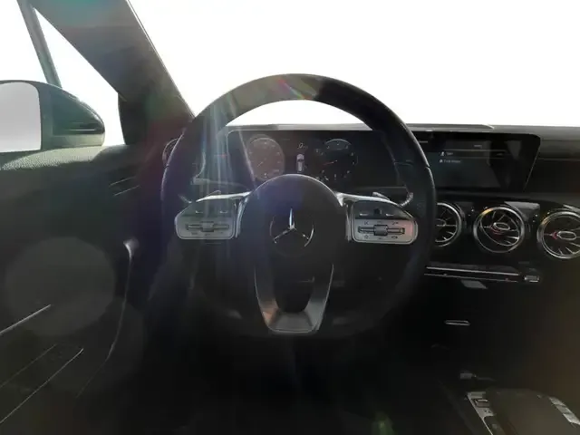 Mercedes-Benz CLA 220