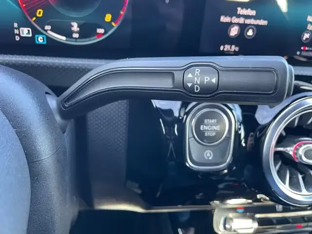 Mercedes-Benz CLA 220