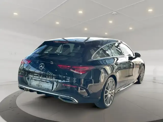 Mercedes-Benz CLA 220