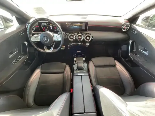 Mercedes-Benz CLA 220